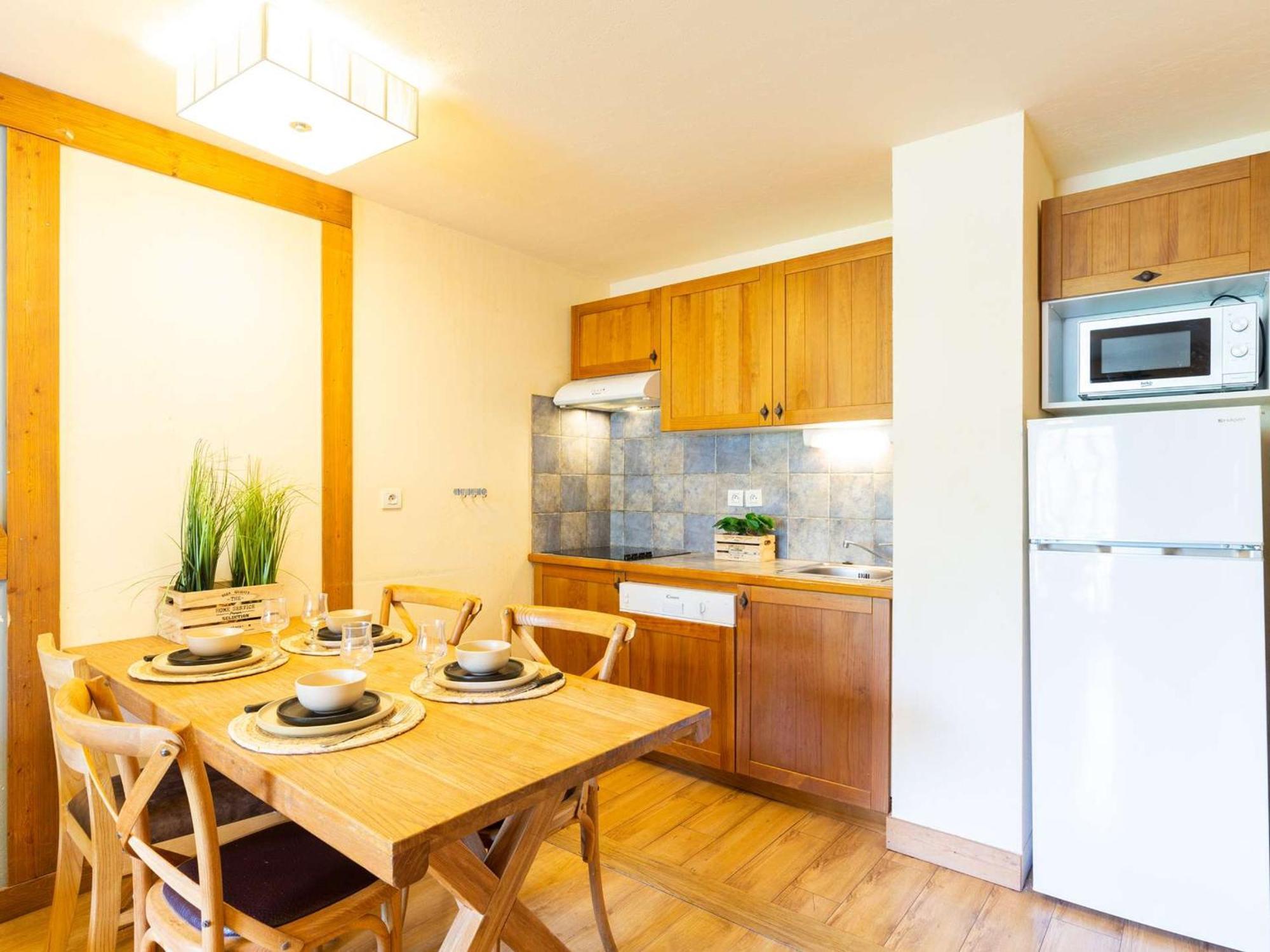Appartement 10 Pers Avec Piscine, Sauna Et Parking En Centre-Ville De Saint-Lary-Soulan - Fr-1-296-394 Exterior foto